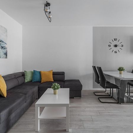 Ceyrat Flat Apartman Nagyvárad Kültér fotó